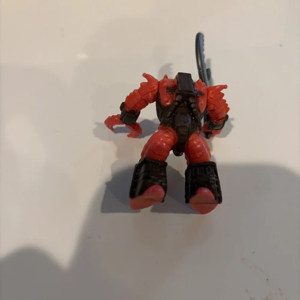Vintage Takara Hasbro Battle Beasts Crusty Crab 28 Pink Variant Figure w/ Weapon